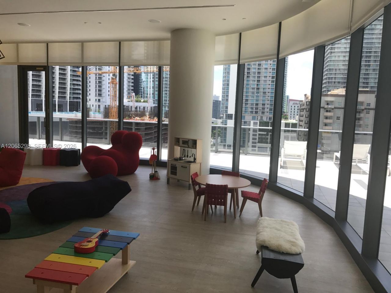45 SW 9th St , Unit 1005, Miami, FL 33130 Photo