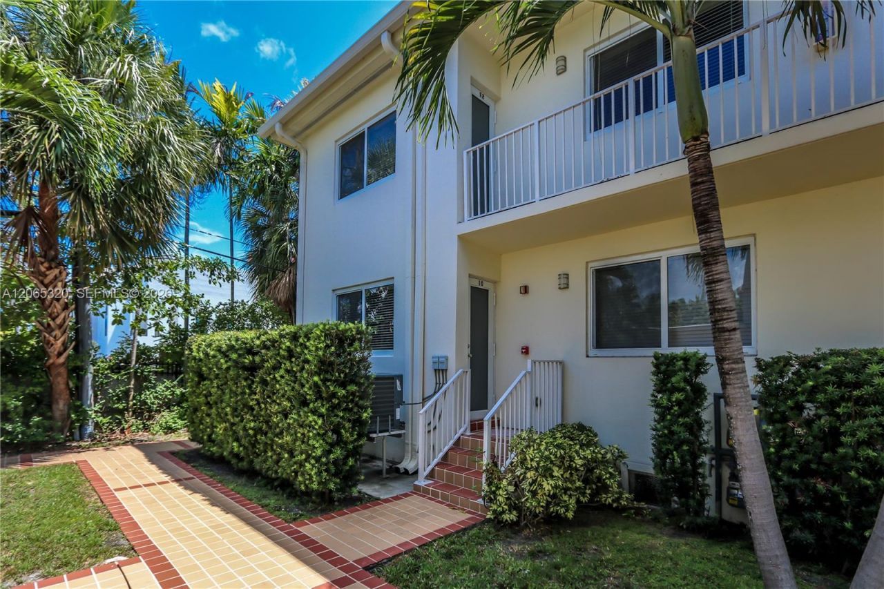 1029 94th St , Bay Harbor Islands, FL 33154 Photo