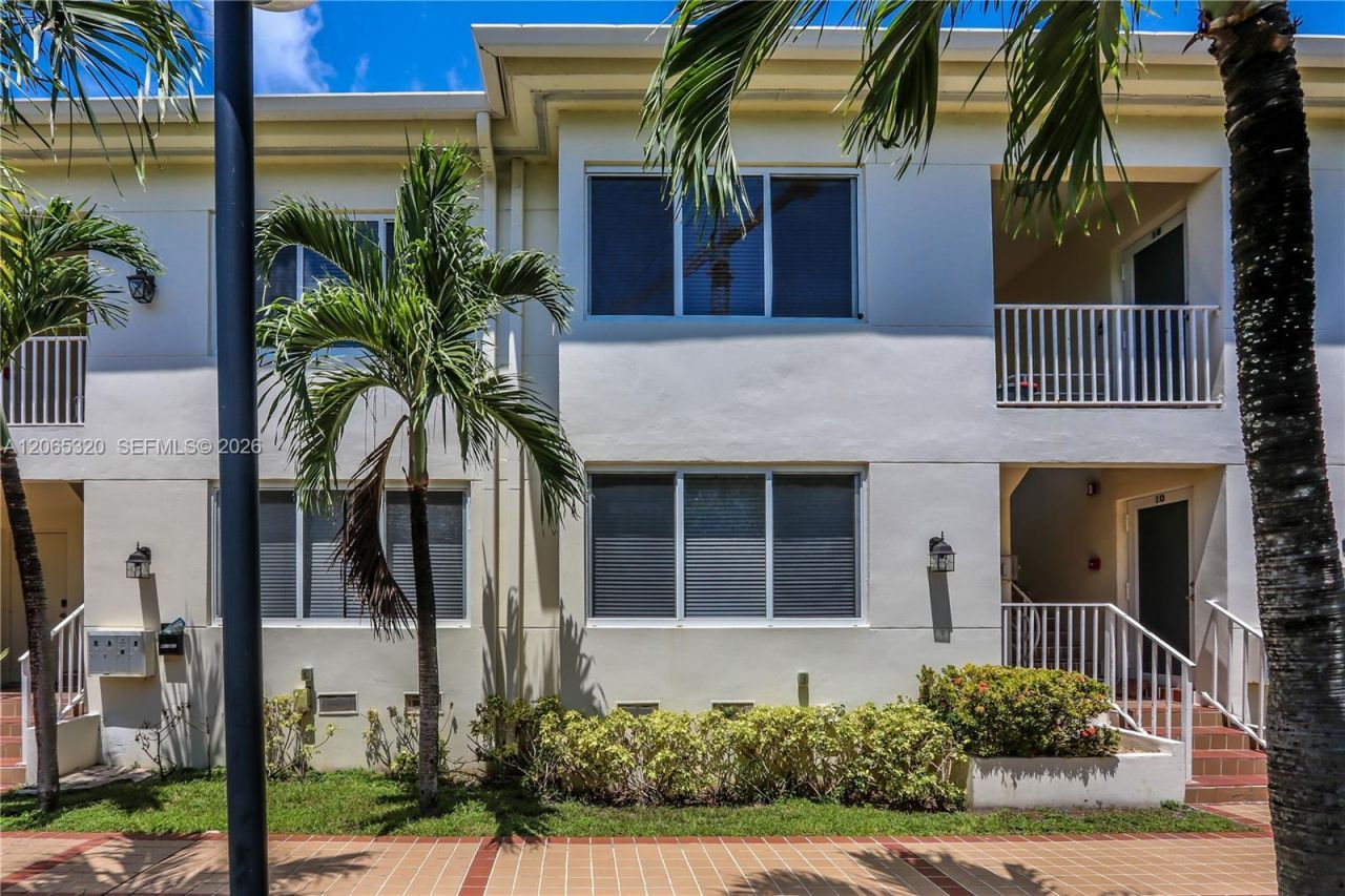 1029 94th St , Bay Harbor Islands, FL 33154 Photo