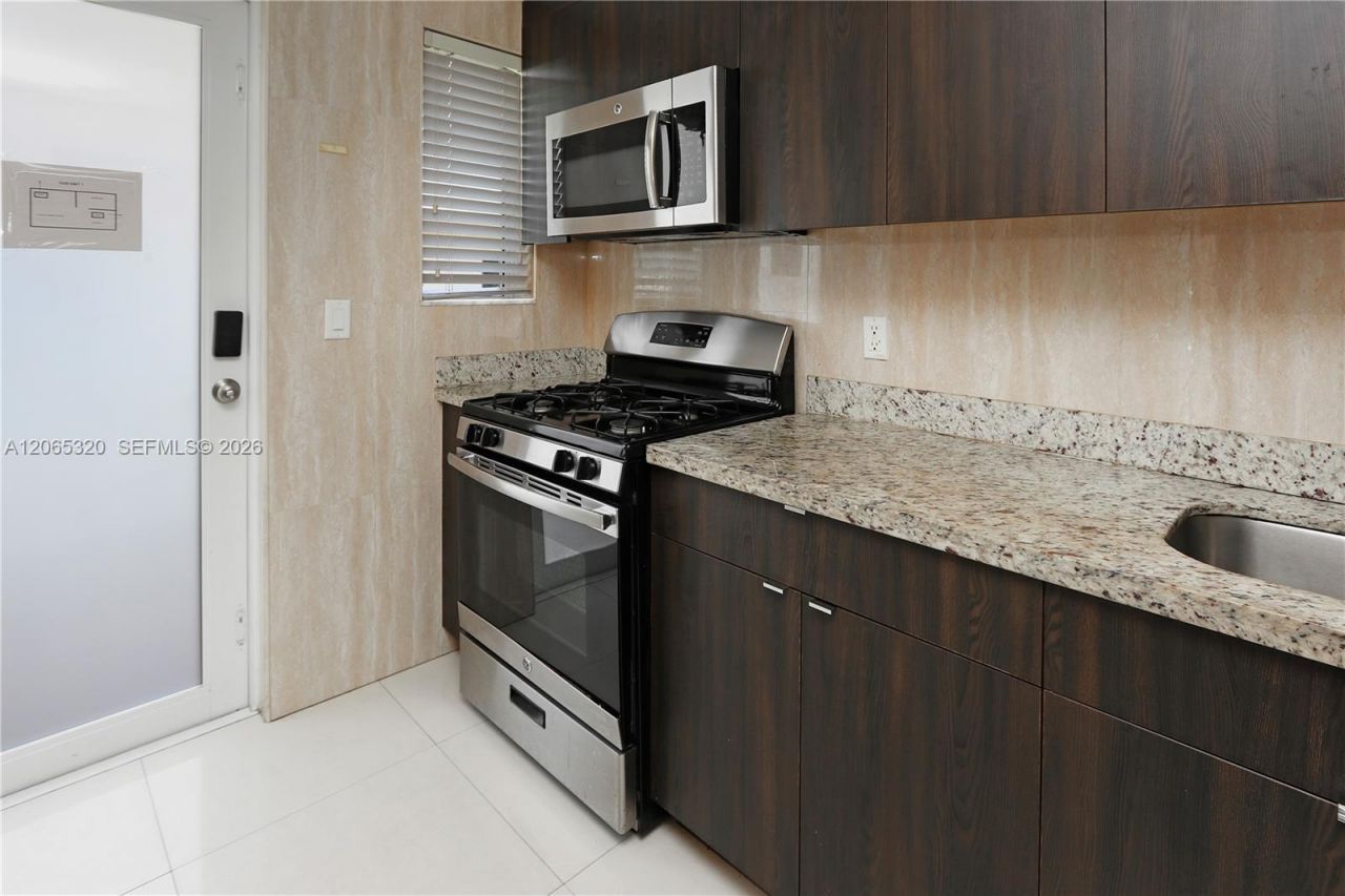 1029 94th St , Bay Harbor Islands, FL 33154 Photo