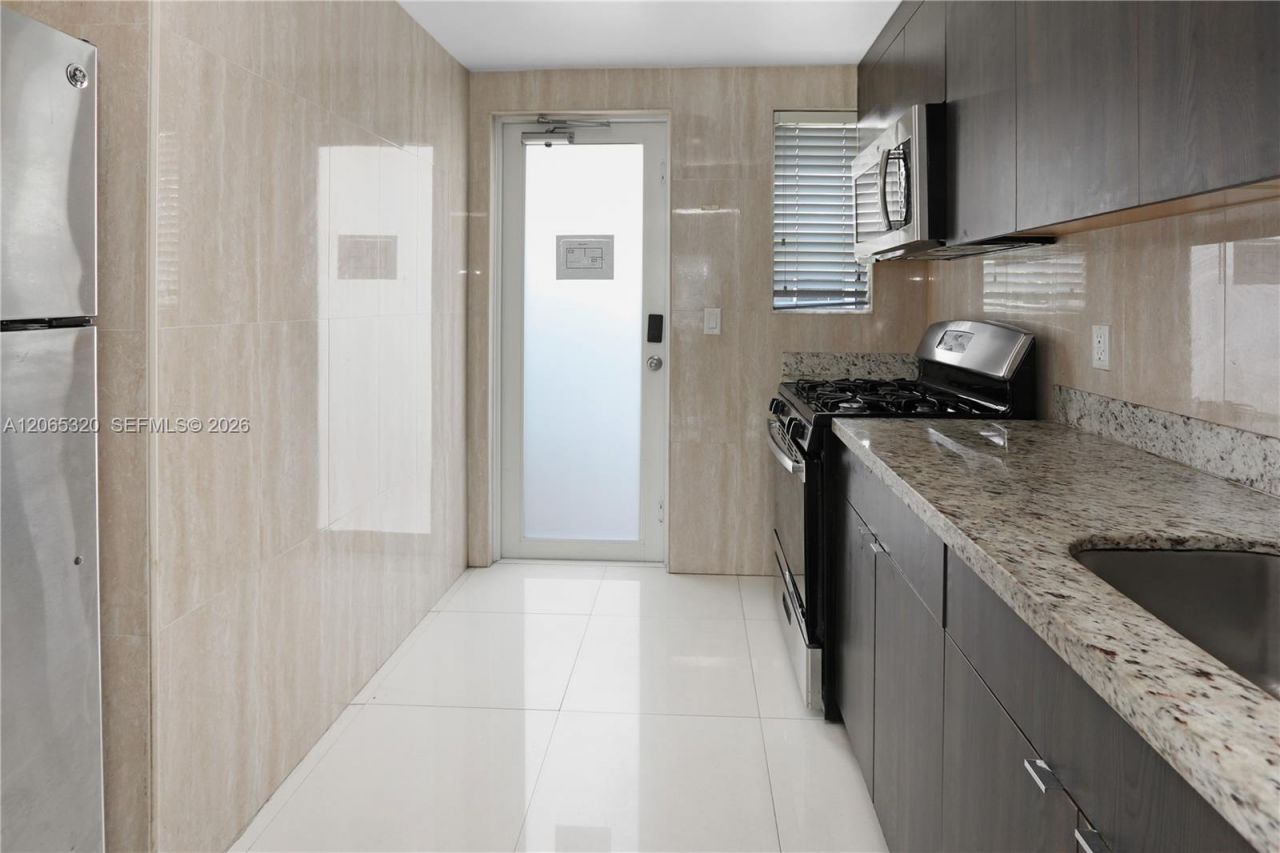 1029 94th St , Bay Harbor Islands, FL 33154 Photo