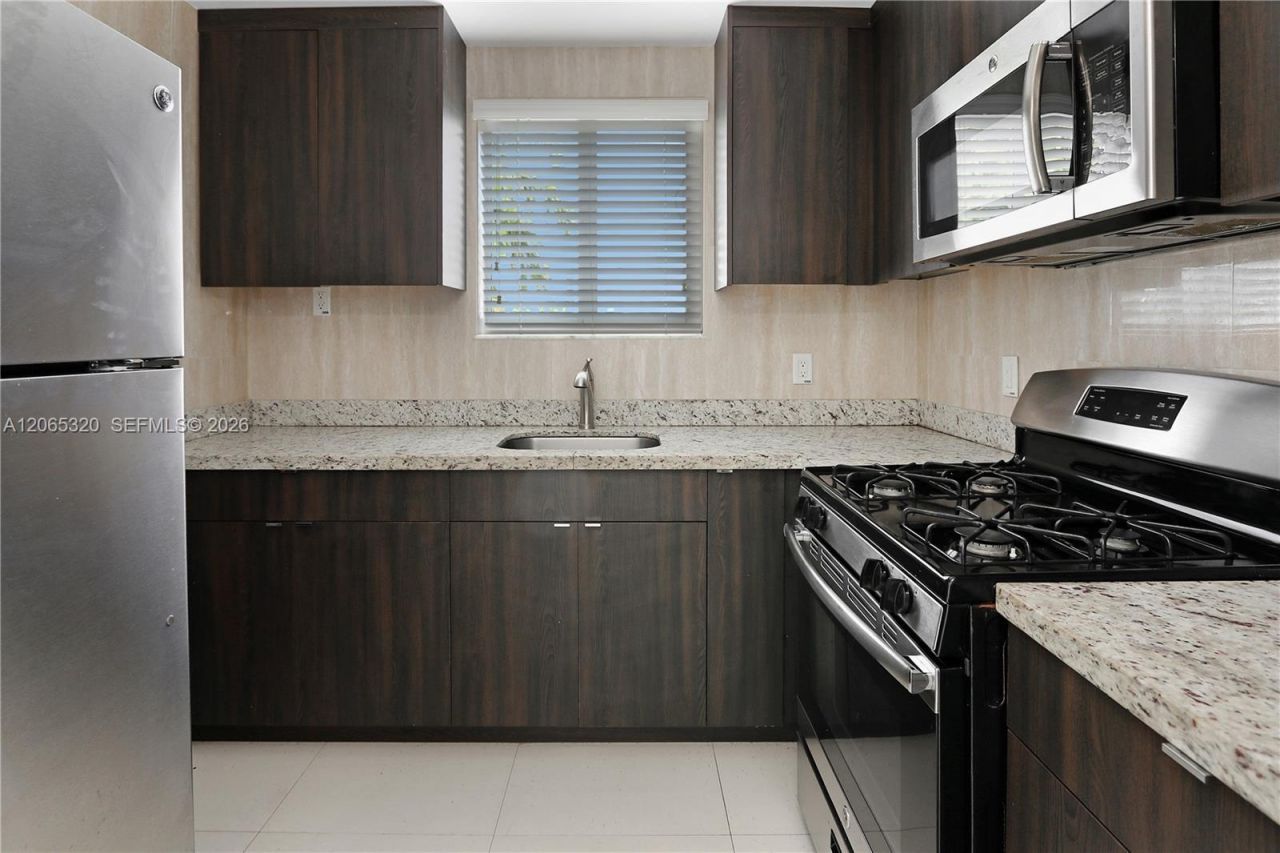 1029 94th St , Bay Harbor Islands, FL 33154 Photo