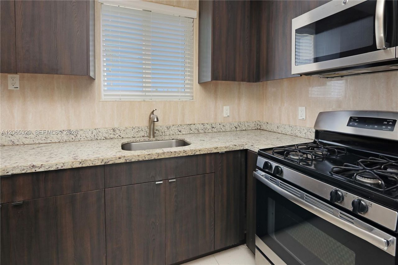 1029 94th St , Bay Harbor Islands, FL 33154 Photo