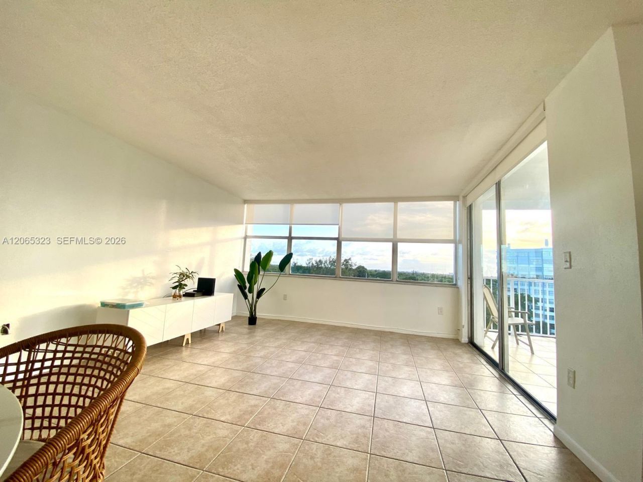 1300 NE Miami Gardens Dr , Unit 713E, Miami, FL 33179 Photo