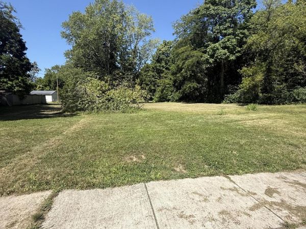 1050 S Sugar Street, Lima, OH 45804