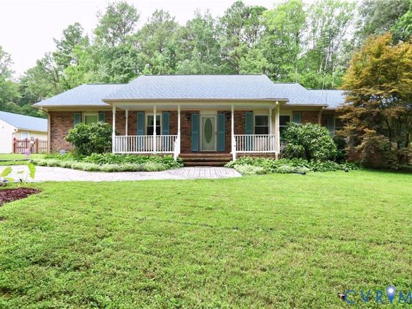 18105 Wards Creek Road , Disputanta, VA 23842