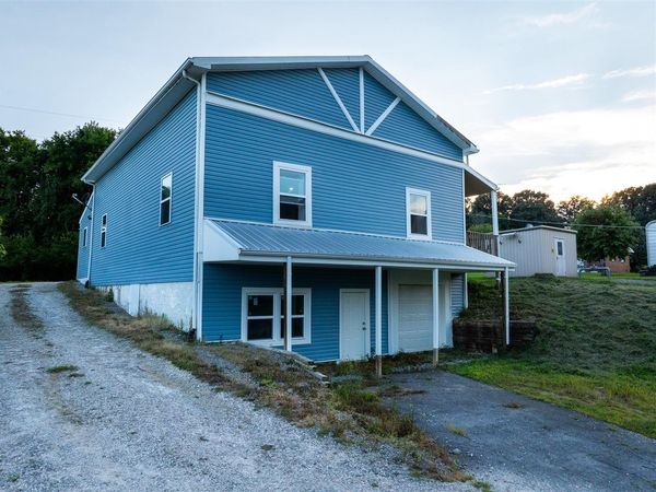 459 Logansport Road , Morgantown, KY 42261