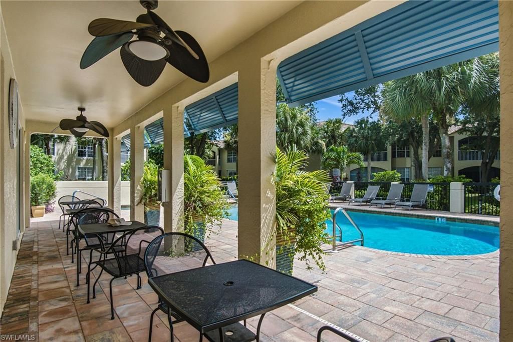 77 Silver Oaks Cir, Unit 8102, Naples, FL 34119 Photo