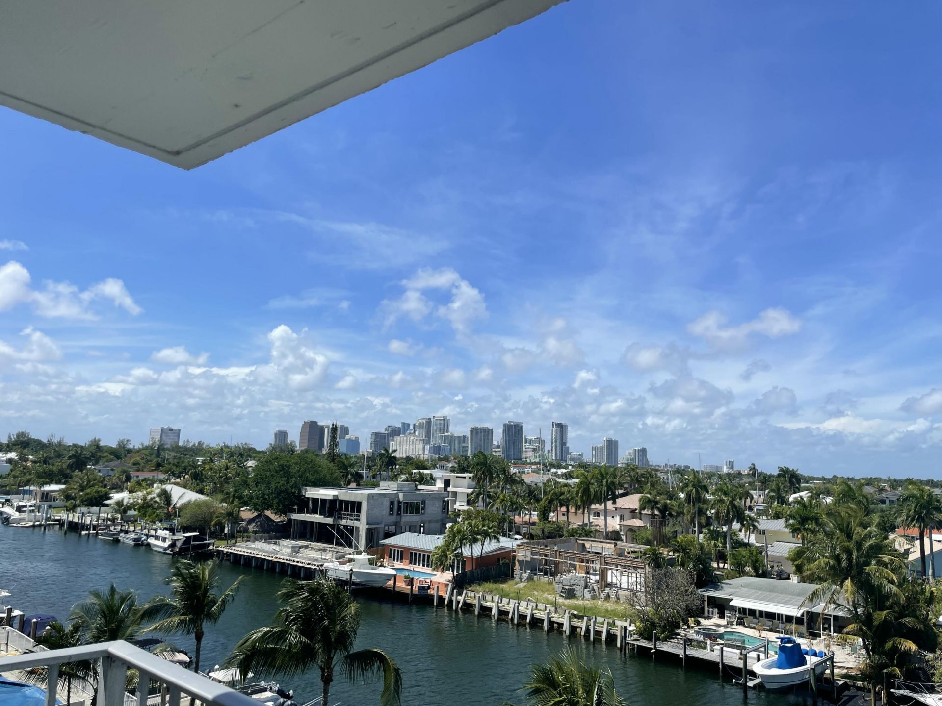 1731 SE 15th Street, Unit 206, Fort Lauderdale, FL 33316 Photo