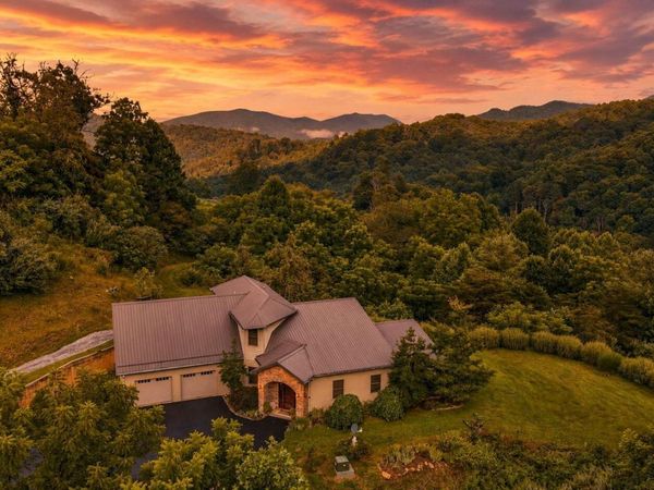 142 Charlie Harrell Lane, Hampton, TN 37658