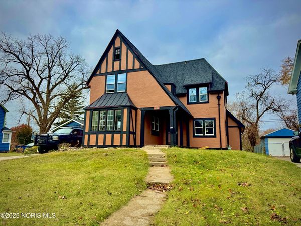 1723 Potomac Drive , Toledo, OH 43607