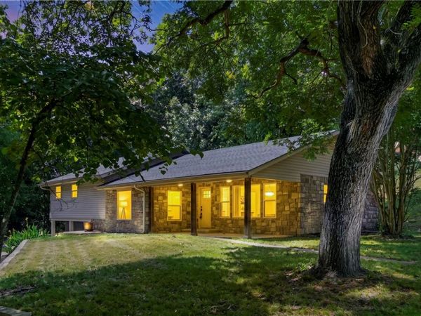 18317 Collins Road, Springdale, AR 72764