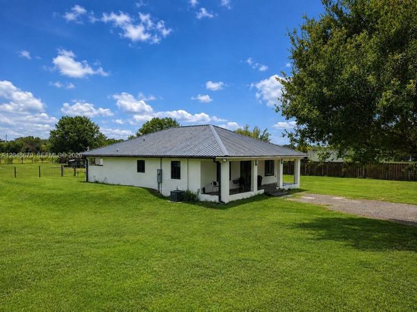 525 N Granja ST , Clewiston, FL 33440