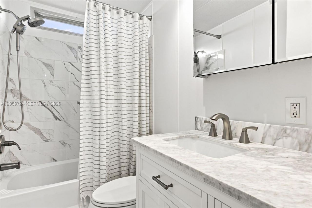 5220 SW 29th Ter , Fort Lauderdale, FL 33312 Photo