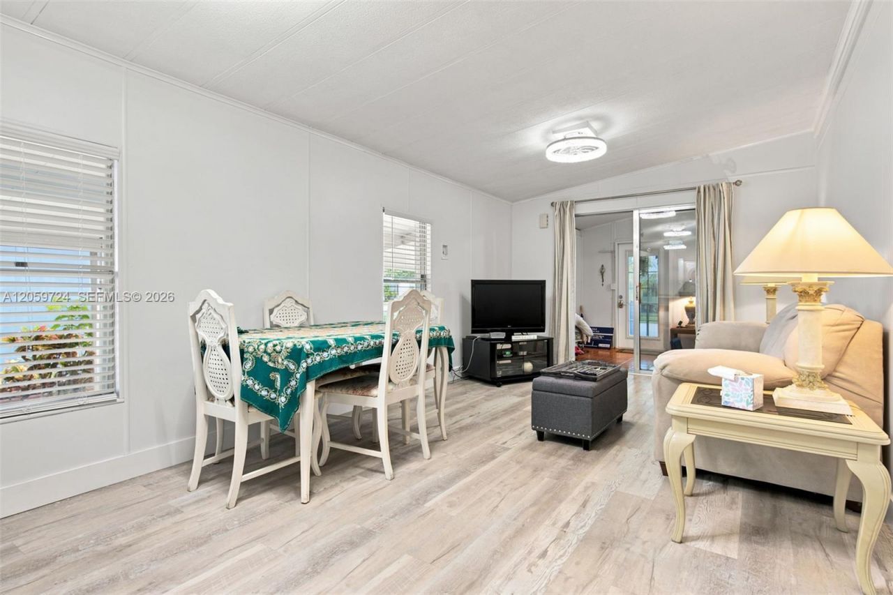 5220 SW 29th Ter , Fort Lauderdale, FL 33312 Photo
