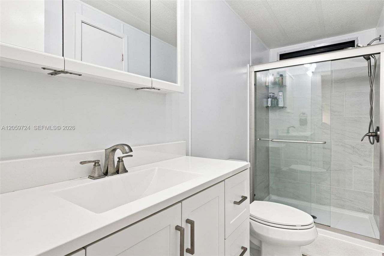 5220 SW 29th Ter , Fort Lauderdale, FL 33312 Photo