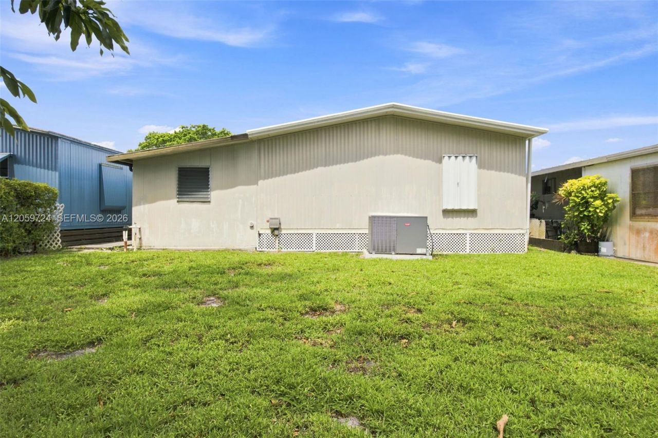 5220 SW 29th Ter , Fort Lauderdale, FL 33312 Photo