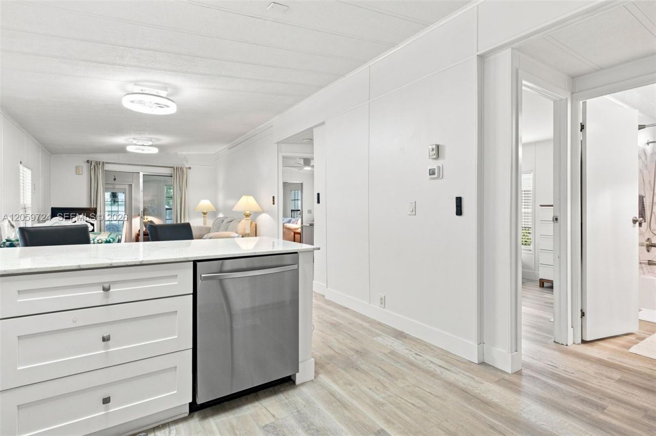 5220 SW 29th Ter , Fort Lauderdale, FL 33312 Photo