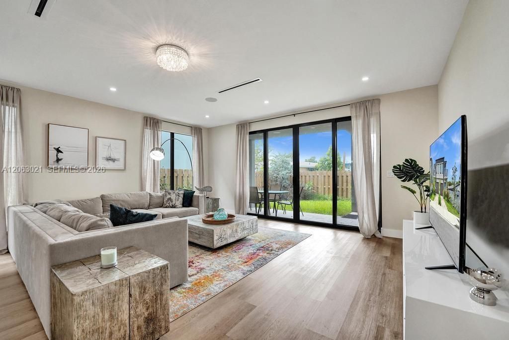 1103 NE 16th Ter, Unit 1, Fort Lauderdale, FL 33304 Photo