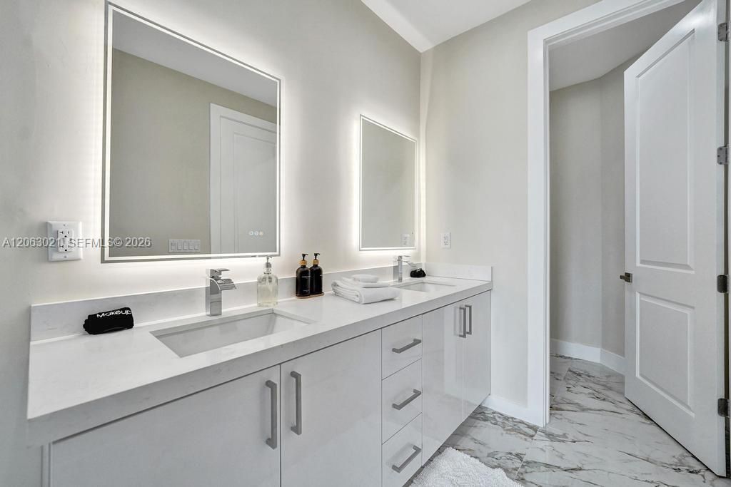1103 NE 16th Ter, Unit 1, Fort Lauderdale, FL 33304 Photo