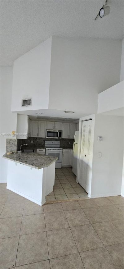 4149 N Haverhill Rd, Unit 1619, West Palm Beach, FL 33417 Photo