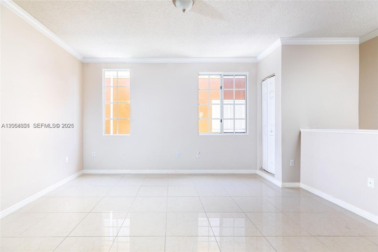 2845 NE 185th St, Unit 906, Aventura, FL 33180 Photo