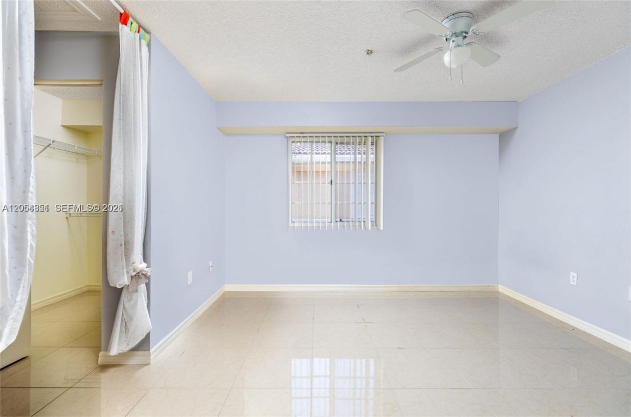 2845 NE 185th St, Unit 906, Aventura, FL 33180 Photo