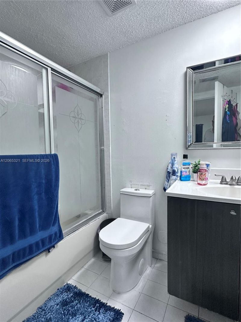 4689 NW 9th St , Unit 109, Miami, FL 33126 Photo