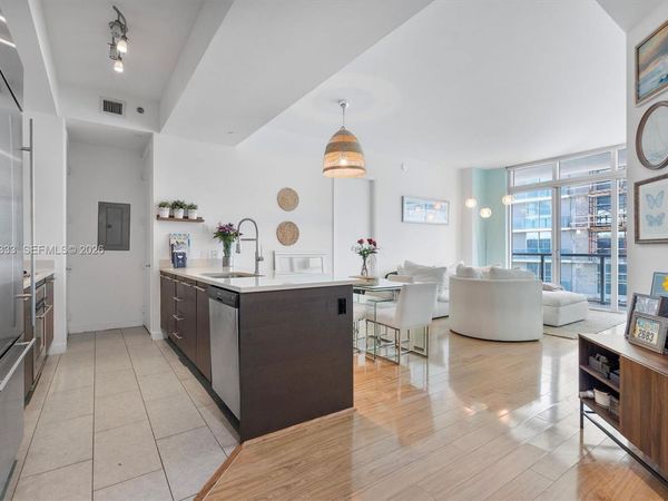55 SE 6th St , Unit 4305, Miami, FL 33131