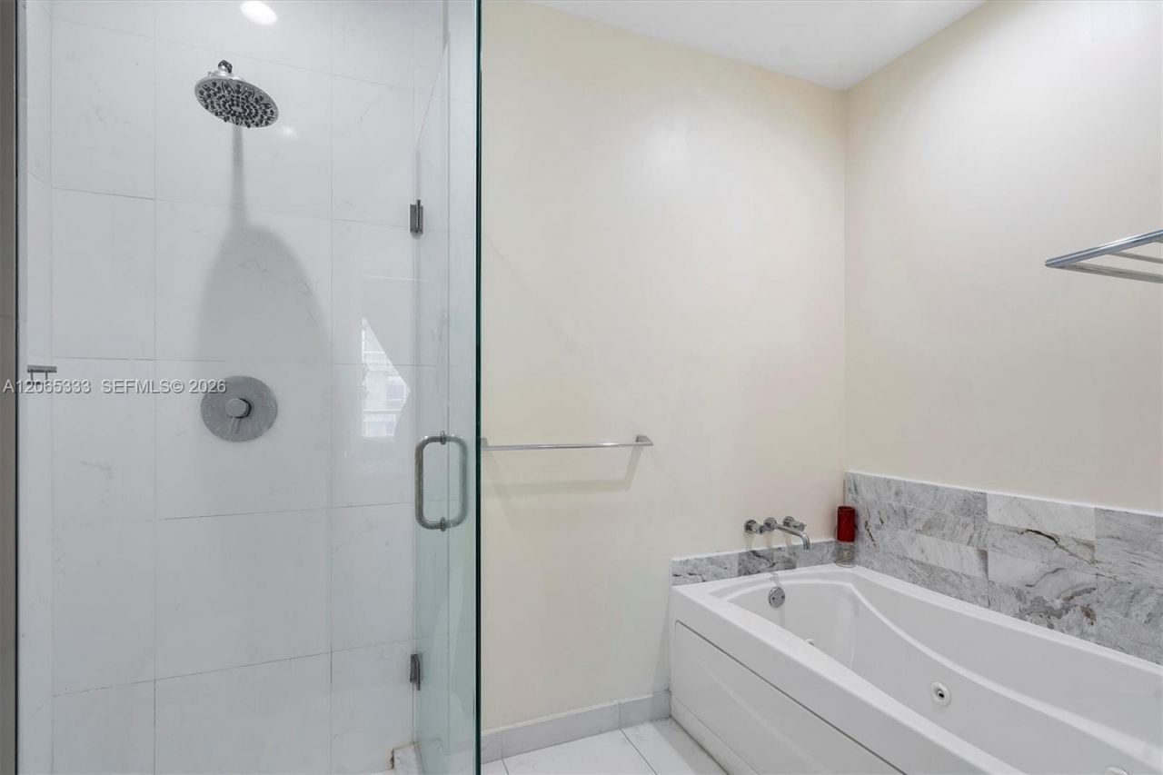 55 SE 6th St , Unit 4305, Miami, FL 33131 Photo