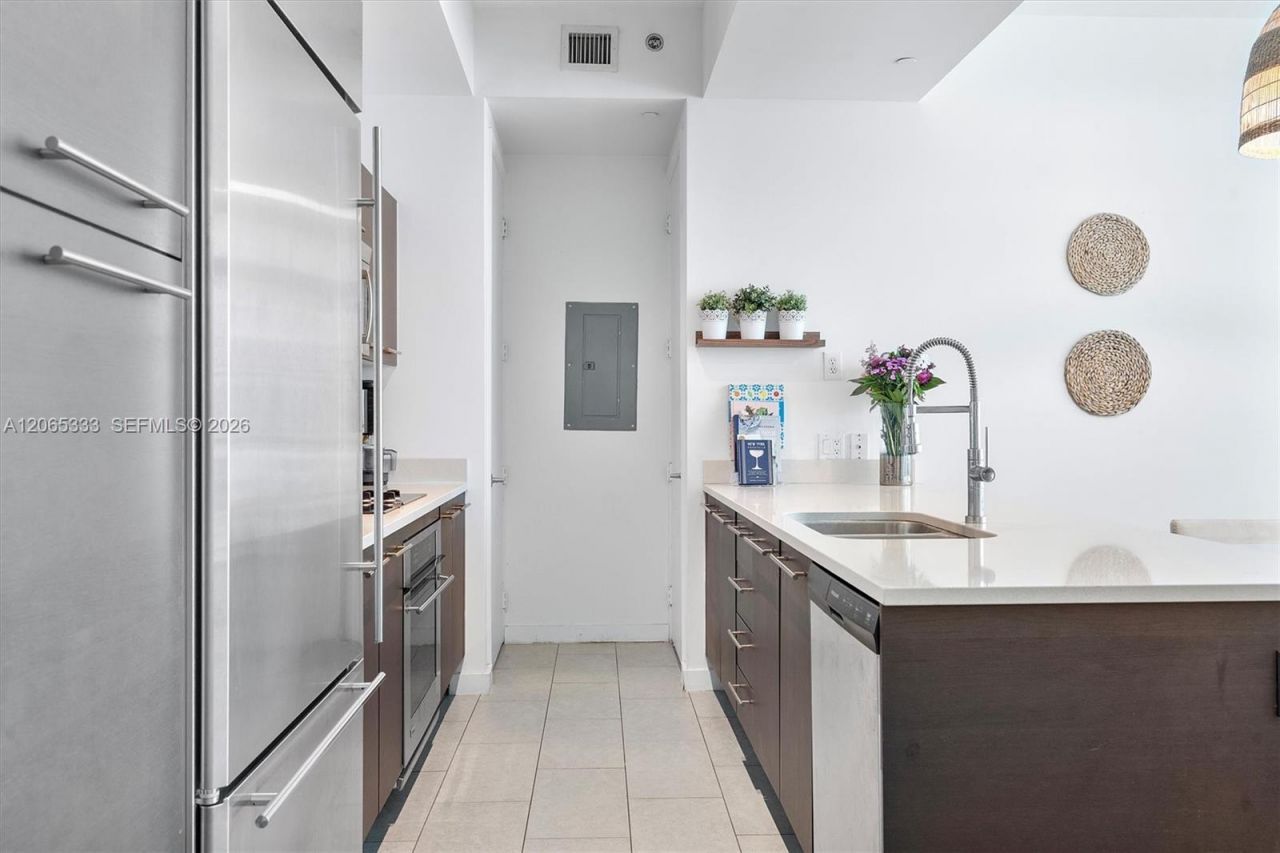 55 SE 6th St , Unit 4305, Miami, FL 33131 Photo