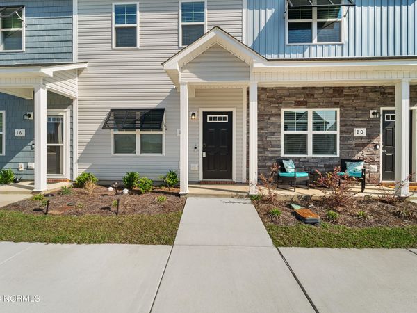 18 Catalina Circle, Swansboro, NC 28584
