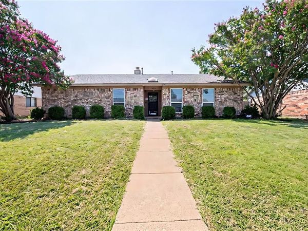 1654 Clarendon Drive, Lewisville, TX 75067