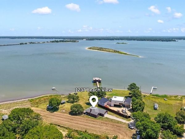 1237 Beachview, Seven Points, TX 75143