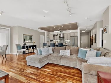 4040 N Hall Street, Unit 201, Dallas, TX 75219