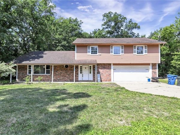 9300 Lindbergh Boulevard , Olmsted Falls, OH 44138
