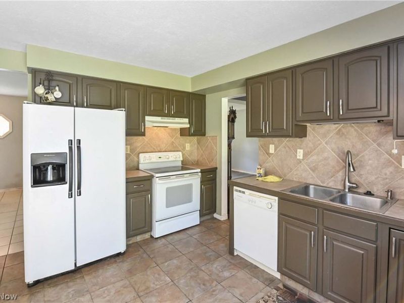 9300 Lindbergh Boulevard, Olmsted Falls, OH 44138 Photo 24