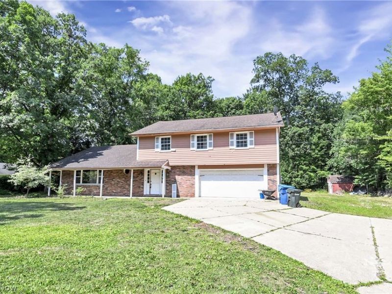 9300 Lindbergh Boulevard, Olmsted Falls, OH 44138 Photo 4