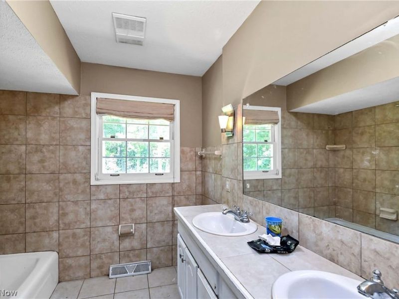 9300 Lindbergh Boulevard, Olmsted Falls, OH 44138 Photo 44