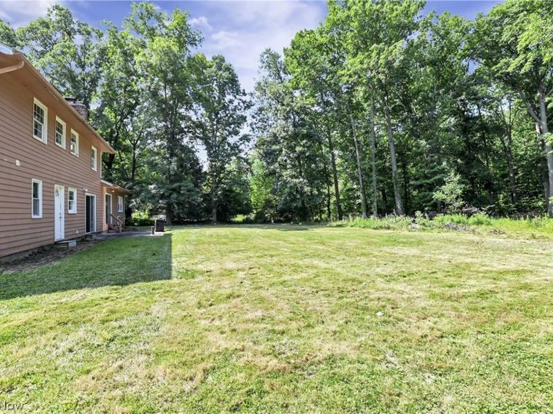 9300 Lindbergh Boulevard, Olmsted Falls, OH 44138 Photo 7