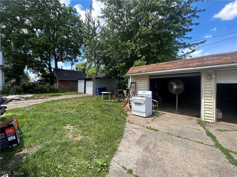 3946 Woodbridge Avenue, Cleveland, OH 44109 Photo 24