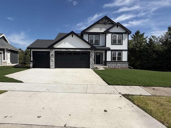 232 W Nelson Street, Deerfield, WI 53531