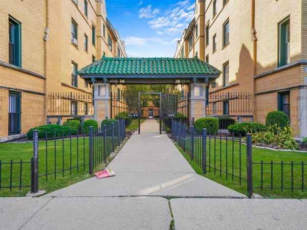 2334.5 N Spaulding Avenue , Unit 3B, Chicago, IL 60647