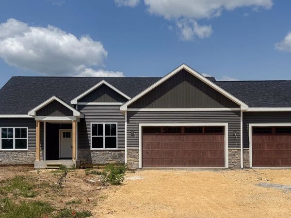7623 Brookeborough Lane, WINNEBAGO, IL 61088