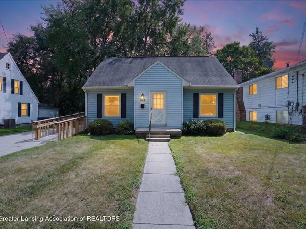 624 Julia Street, Lansing, MI 48910