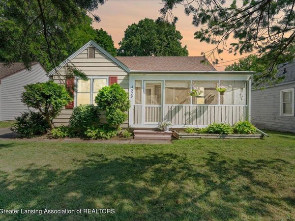 4520 Monroe Street, Holt, MI 48842