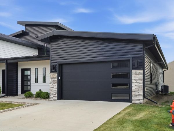 257 Nomo Place , Crown Point, IN 46307