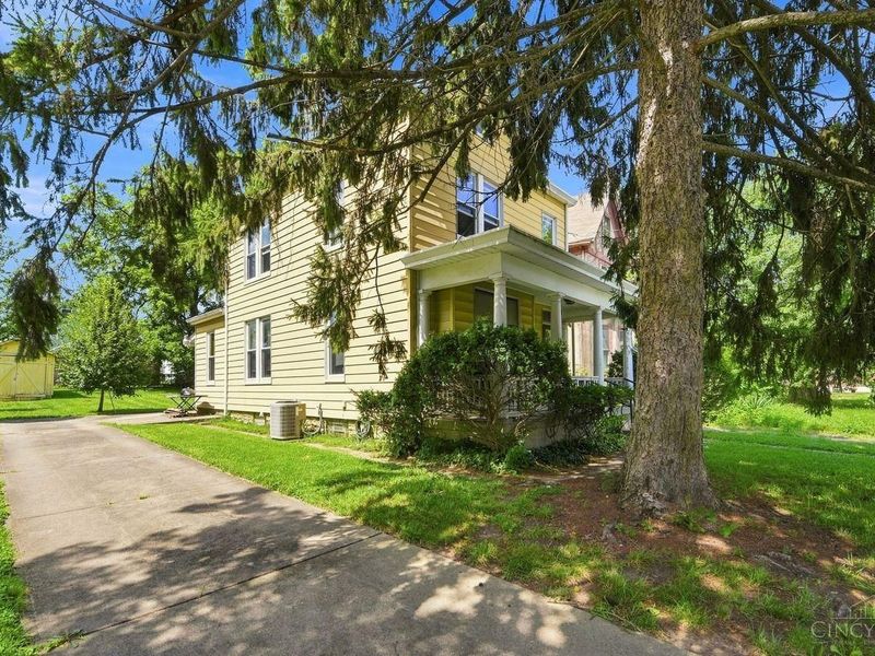 536 Elliott Avenue, Arlington Heights, OH 45215 Photo 2