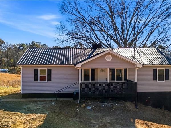 1781 Brooks Road , Dacula, GA 30019