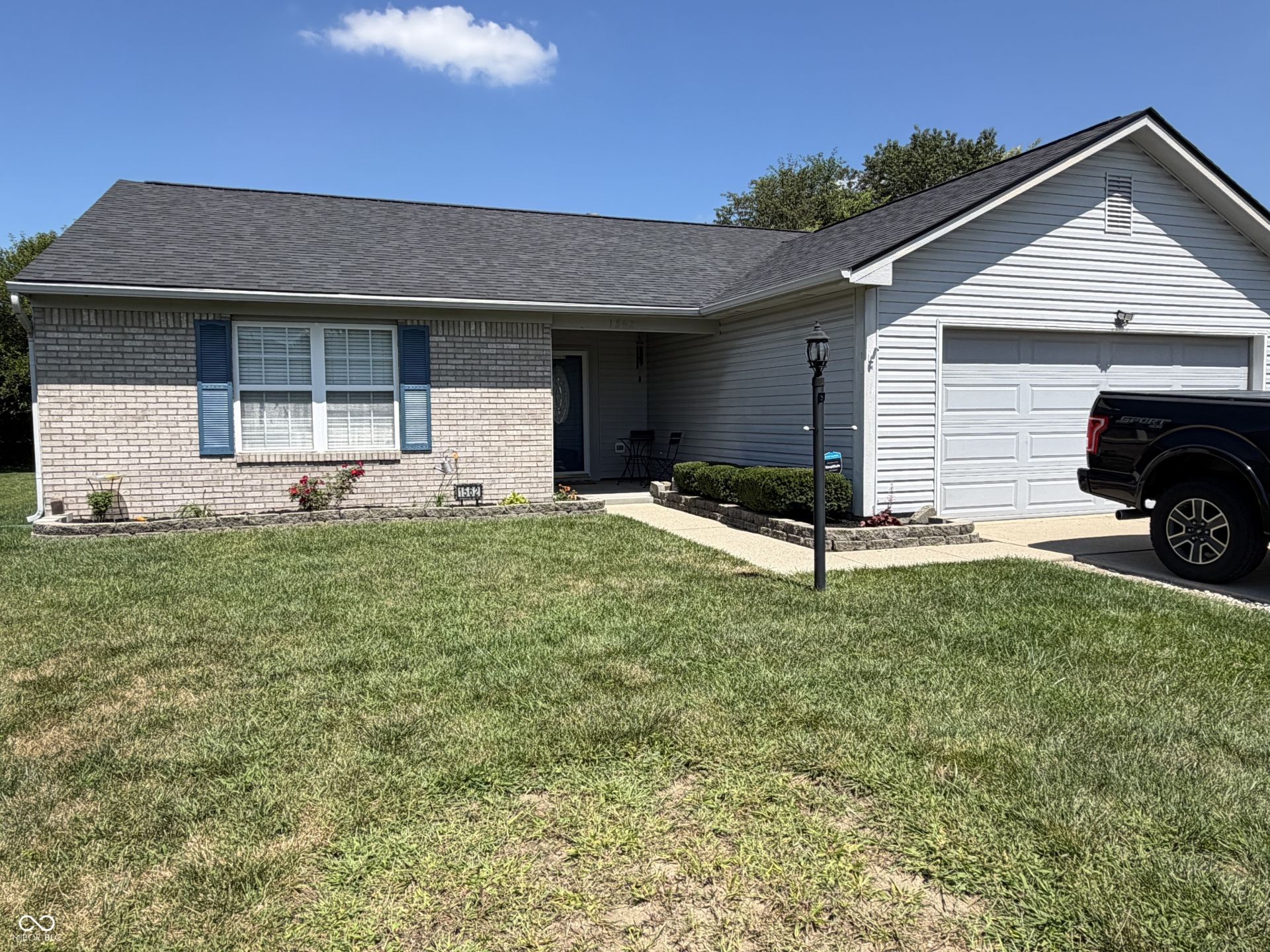1562 Prairieview Lane, Greenfield, IN 46140 Main Photo